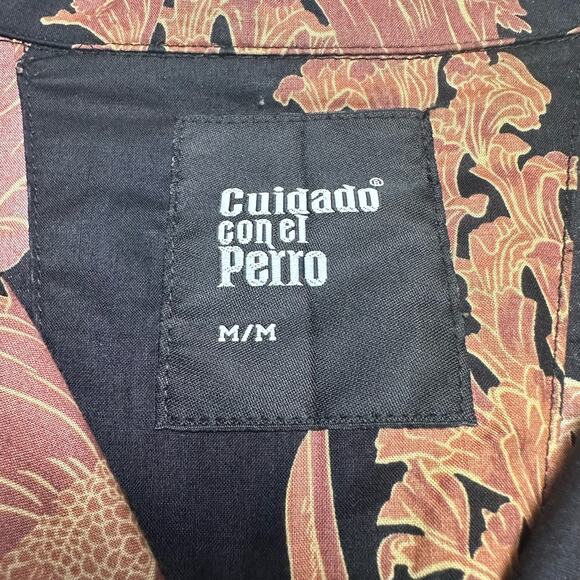 Cuidado Con el Perro | Men | Dark Contrast Floral Leaf Button Up Shirt | Medium - Picture 5 of 7